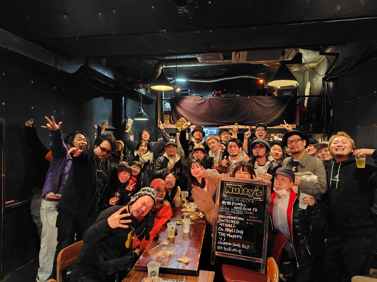 CANTOYでMELLCAMP Pre.@新宿SCIENCE

DARUDEMATIANでPUNKsGOESON13@町田Nutt's

2Daysありがとうございました！！
10数年ぶりの仲間と再会出来て音楽を、バンド続けてて良かったとしみじみ思う。
ライブも打ち上げも最高でした！！