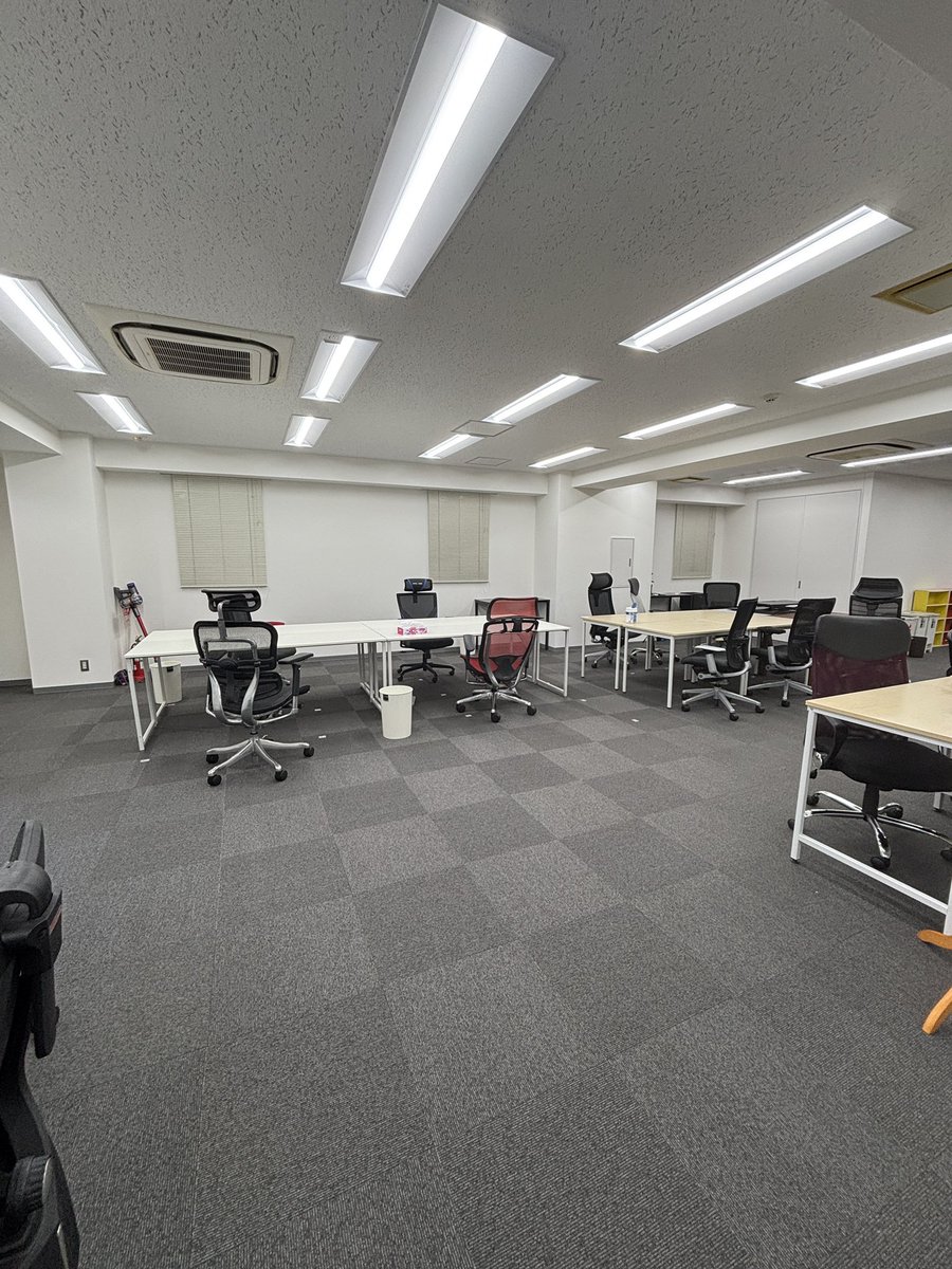 オフィス引っ越し中🚚