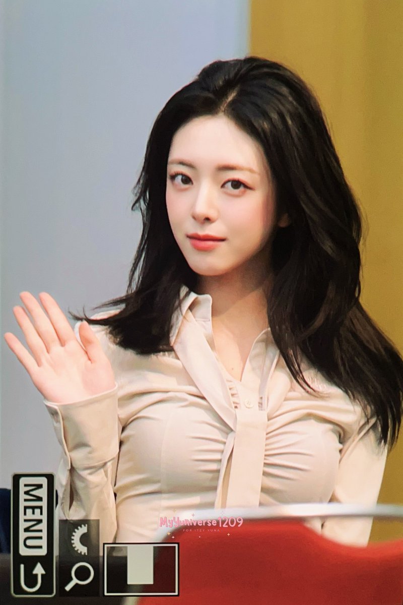 251207 Collector 팬싸 #YUNA #유나 #신유나 #ITZY #있지 @ITZYofficial