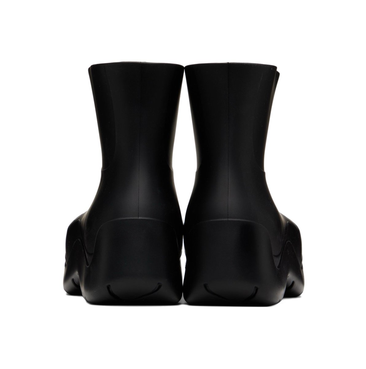 22時新入荷 新品 bottega veneta paddle boots black お安くご委託頂き