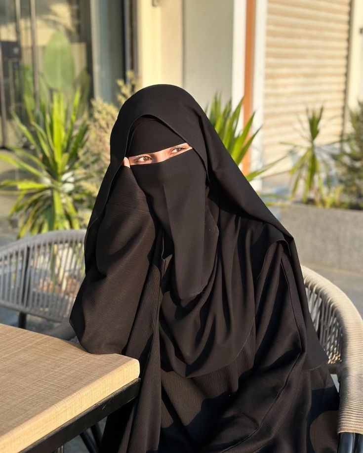 ﷽
السلام عليكم ورحمة الله وبركاته🌹

⁧#خاتم_النبیین_محمدﷺ
پر #درود_وسلام

اور وہ جو غصے کو پی جاتے ہیں اور دوسروں کے قصور معاف کردیتے ہیں،
ایسے نیک لوگ الله رب العزت کو بہت پسند ہیں.

الله کریم ہمیں ایسے نیک لوگوں میں شامل فرمائے 

آمین 

🌹✿ﷺ✿🌹
@1ansha