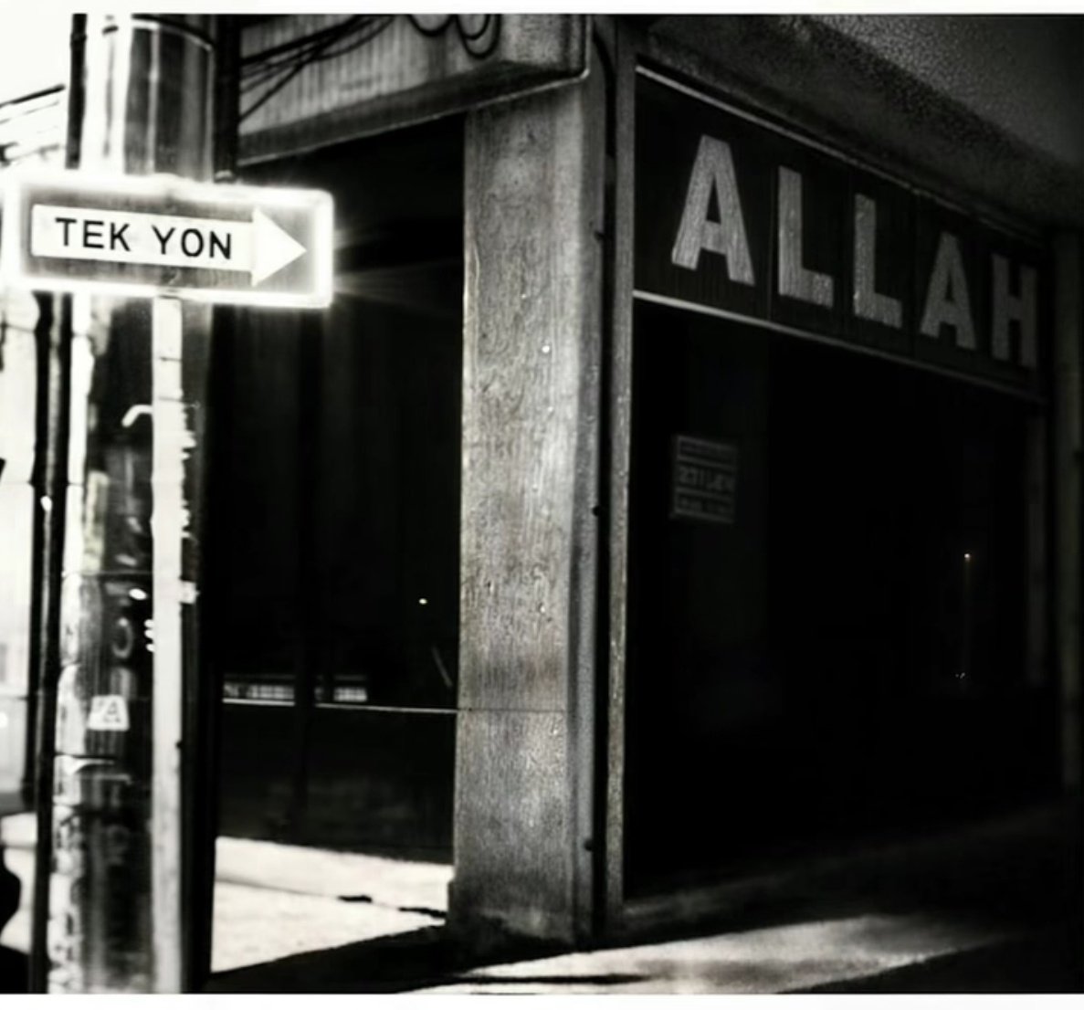 Rasûlullah (s.a.v) şöyle buyurdu: 

"Eger insanlar sabah namazı ile yatsı namazındaki fazileti bilselerdi, emekleyerek ve sürünerek de olsa bu iki namaza gelirlerdi." (Buhari, Ezan, 9)

#sabahnamazı #Yağmur #GSvSAM