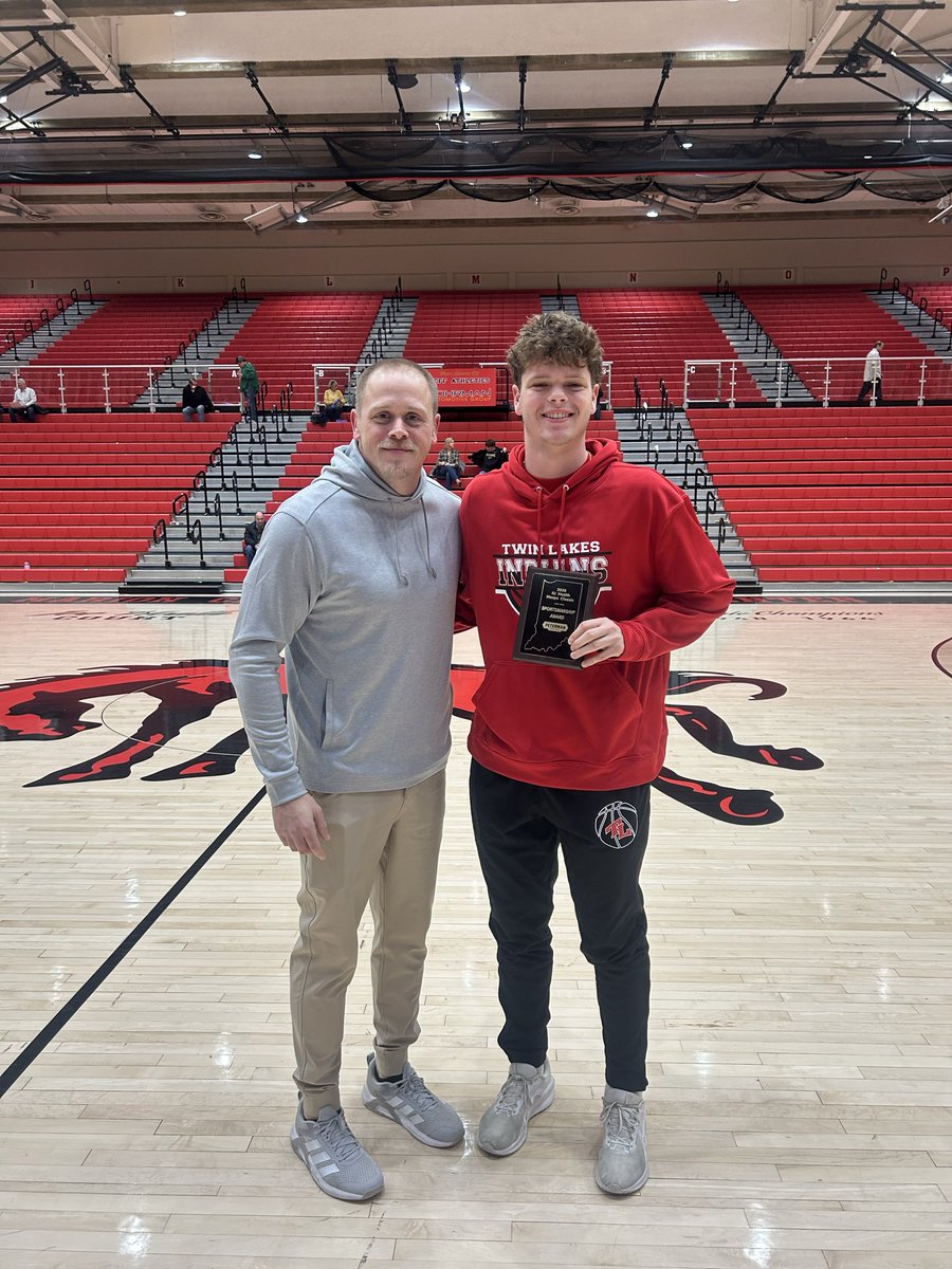 TL Indians Athletics tweet media