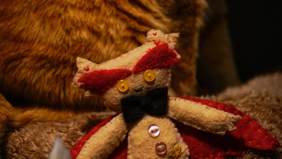 Hoy recibi el kit de <a href="/NativaDeLaLuna/">✴️🦷🌱࿊🌺Lady 딸기맛🍓</a> y me pase el día y noche armando a mi propio Herneval y quedo precioso. Gracias a Juana por modelar para las fotos :3
¡Compren el suyo! 10 de 10 recomiendo 
#Herneval #SoyFrankelda