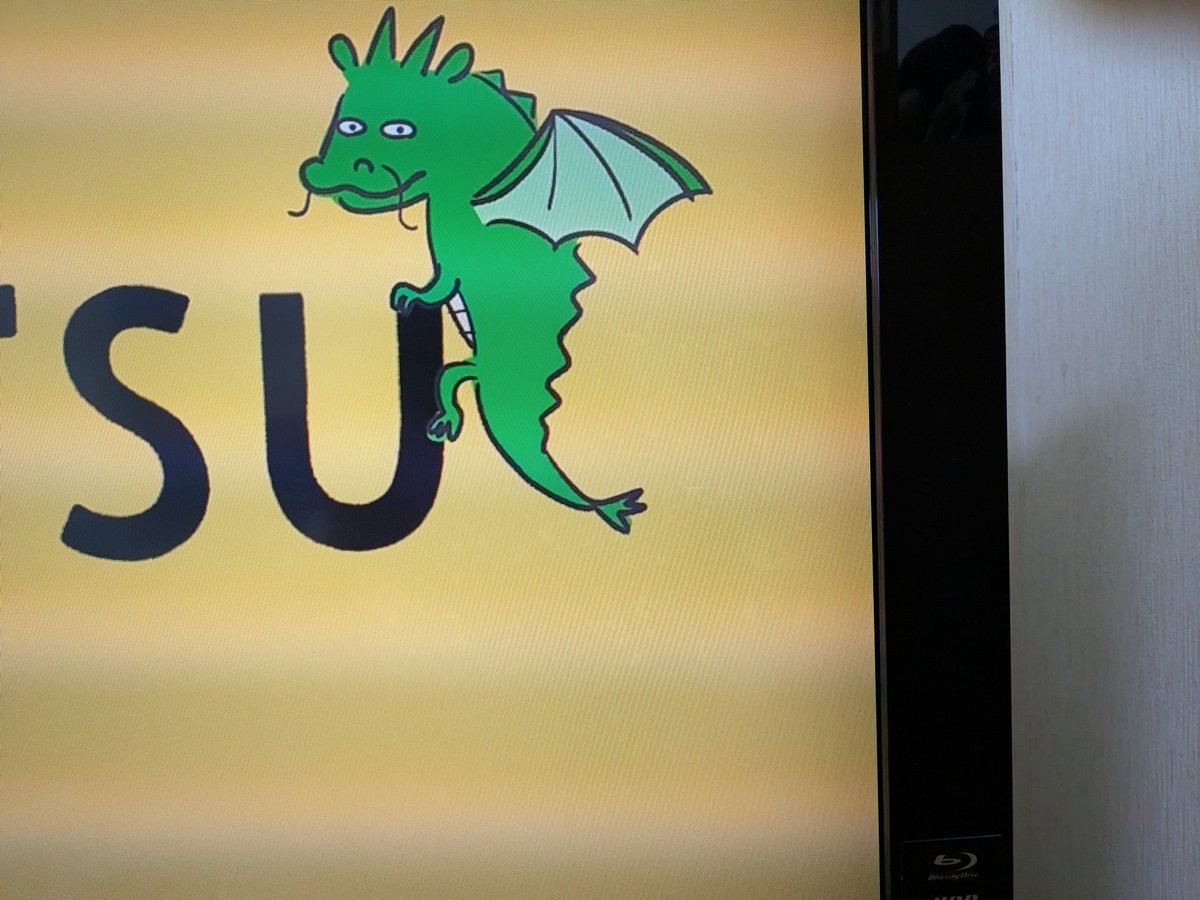 辰ひろし、立派な羽を持ってるな。

#e0655
#e2355
＃たつこたつ
#たつまなつ
#辰ひろし