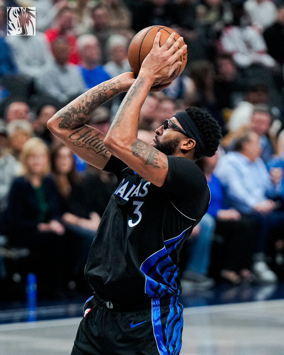 Houston had no answer for AD.

29 PTS I 8 REB l 2 STL l 2 AST l 1 BLK l 14–19 FG

<a href="/AntDavis23/">Anthony Davis</a> // #MFFL