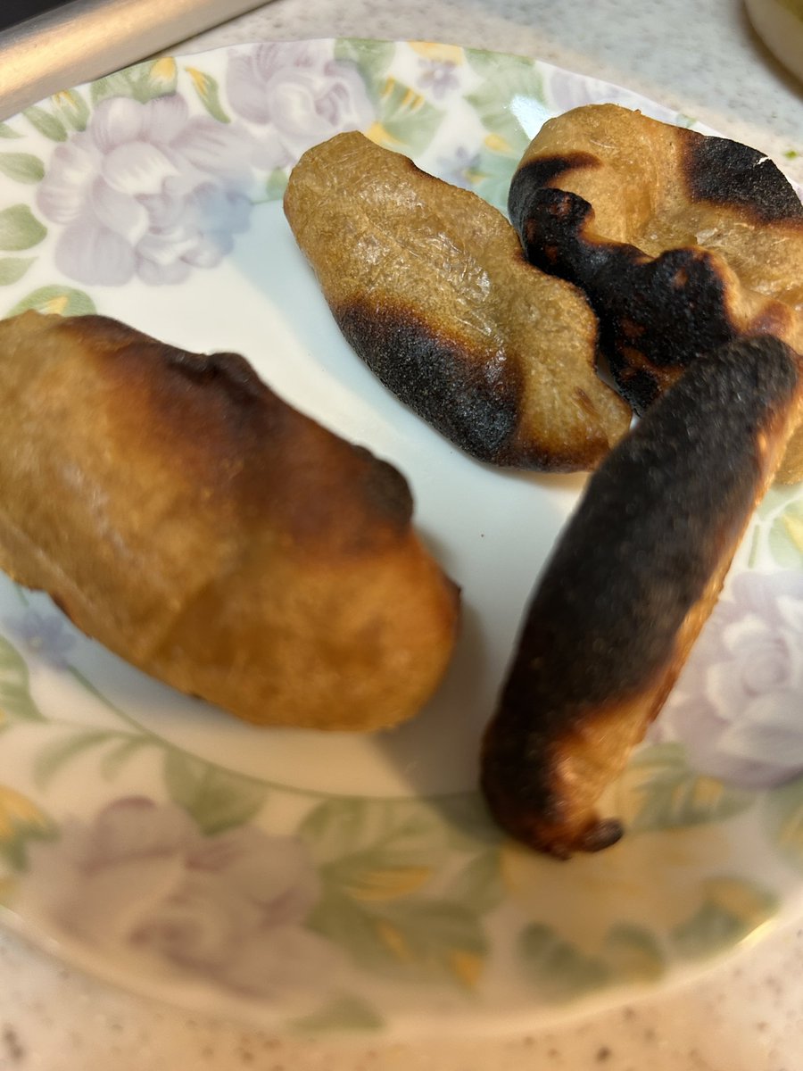 ぼーっとしてたらかんころ餅焦がしちゃった😭