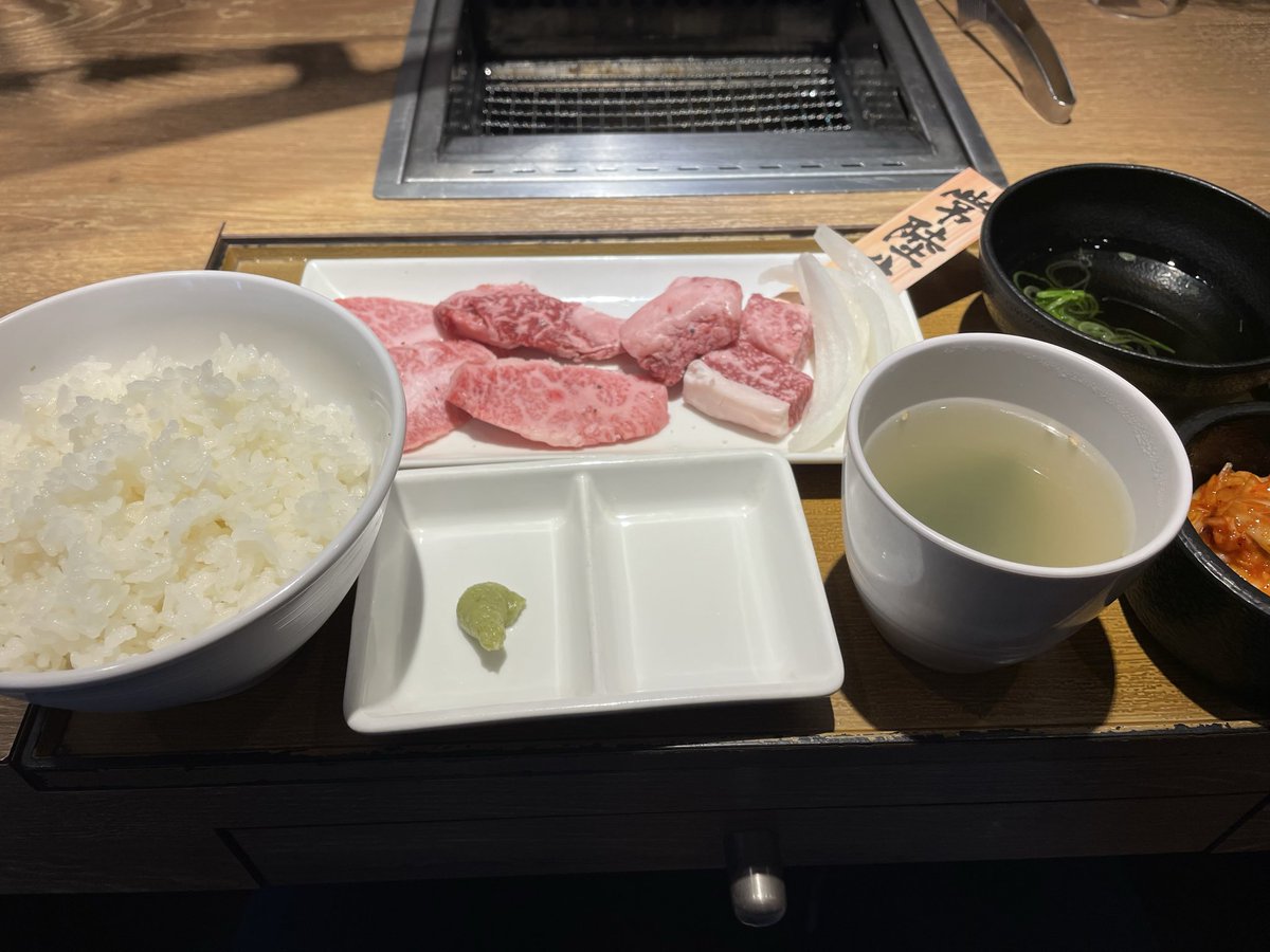 AzpVja's tweet photo. 焼肉ライクで常陸牛をいただきました♪柔らかく口で溶ける感じで最高に美味かったです！
#焼肉 https://t.co/3gzG0iFl8i