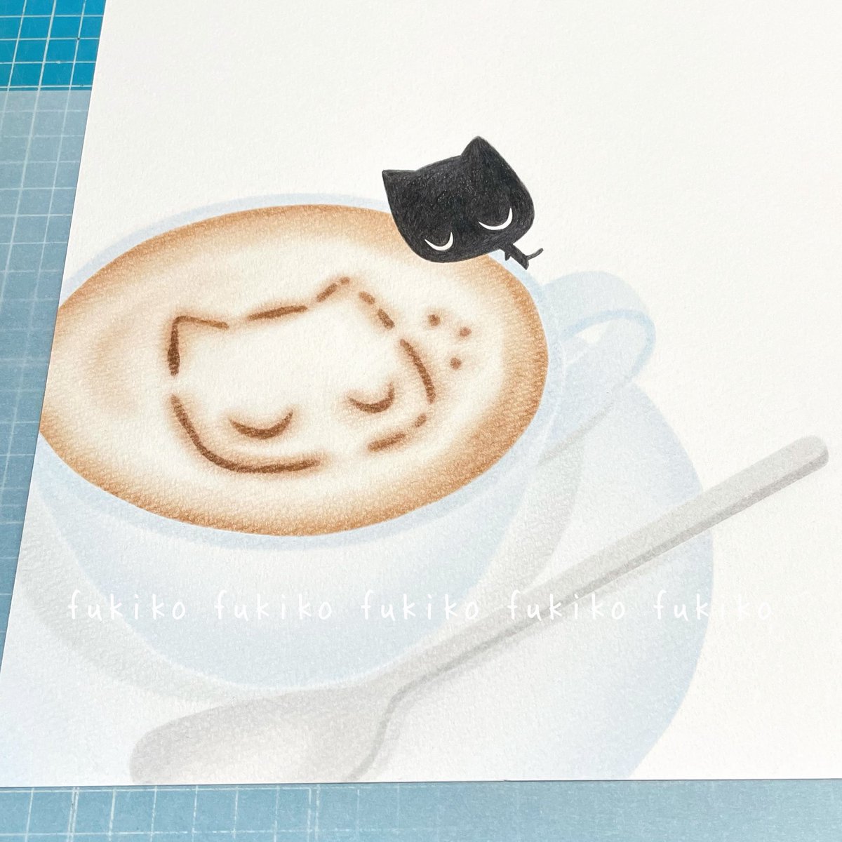 ラテアート☕️ この作品は12月12日(金)より開催の 『黒ネコちゃんの旅