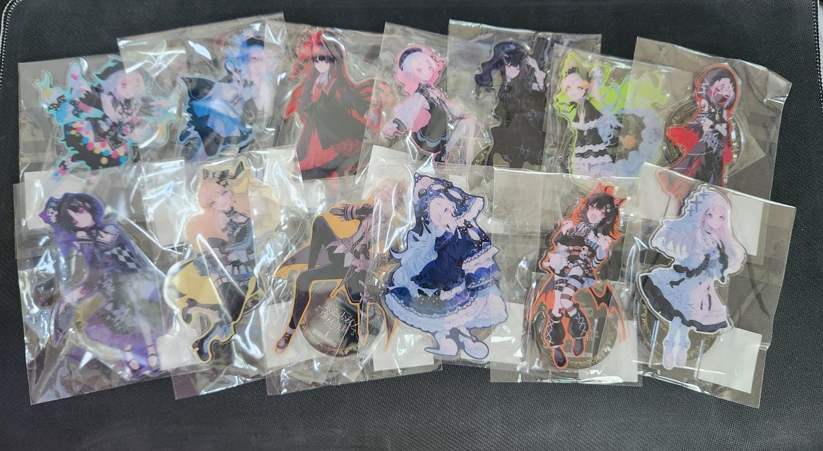akatsuki20085's tweet photo. まのさばの買えなかったキャラ分届いた！
アクスタ全キャラコンプ https://t.co/5K7y10eL6W