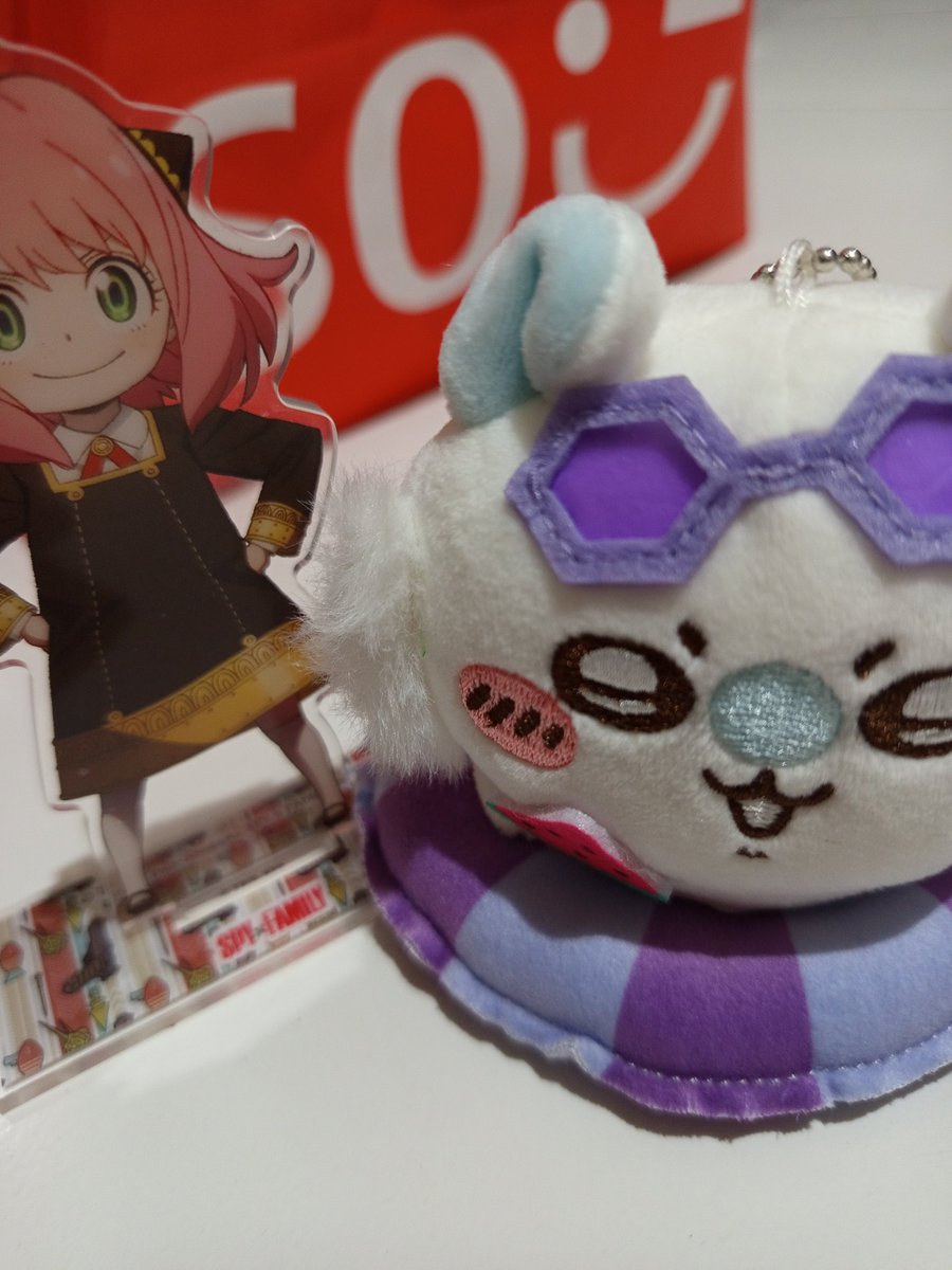 witheenly's tweet image. beli ini malah dapet anya!