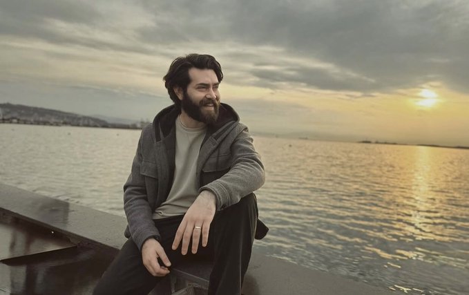 Barış Baktaş lights up Instagram with a striking new shot—sunset vibes, bold energy, and pure presence. 🌅💥📸 #BarışBaktaş