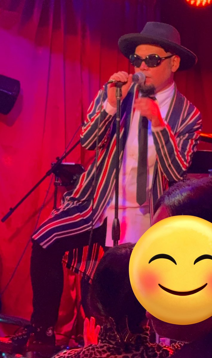 ucoconon's tweet image. 昨日は大久保HOT SHOTにてTwiright smokey mariya
安定のスモドラの演奏に艶のあるヒロミの歌🎙️
とても懐かしく、想い出にも浸り

その後は新宿21世紀にてヨネゾーさんRe:Birth
エンタメ溢れるヨネゾーさんのライブ
楽しませる為の工夫がたくさん
お誕生日おめでとうです🎊

充実の音楽デイでした✨