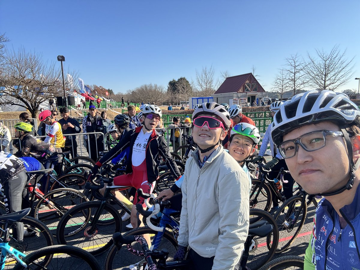 AtaruHigo1993's tweet image. 今日もご安全に！ #AJOCC #JCX #UCI #宇都宮シクロクロスDay2