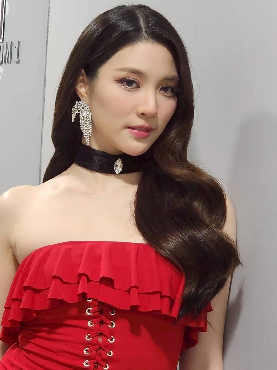 PoisonousLoveGL's tweet image. ขอบคุณทุกการค้นพบ GinJay &amp;amp; JayGin
พบกัน Thailand นะคะ อุนแม่💕

#พิษรัก #GinJay #ALKEY
#PoisonousLoveTheSeries 
#ginnynatnicha #aangelinaass