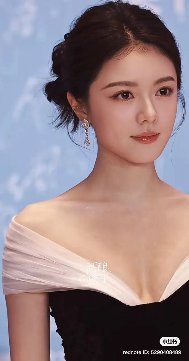 ลีเบเบ tweet media