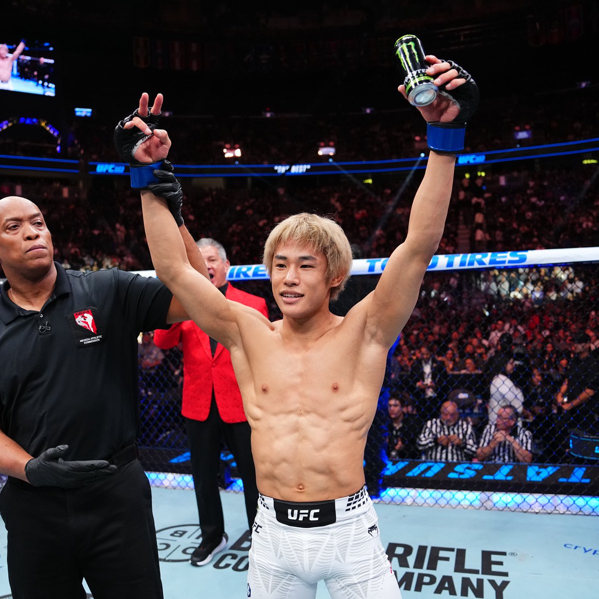 MOST FLYWEIGHT FINISHES - @UFC History

8 - Alexandre Pantoja
7 - Deiveson Figueiredo
7 - Demetrious Johnson
6 - Brandon Moreno
6 - Tatsuro Taira (@TatsuroTaira) 👊
6 - Joseph Benavidez

Complete #UFC323 Main Card Results ➡️ ufc.ac/48T35vj