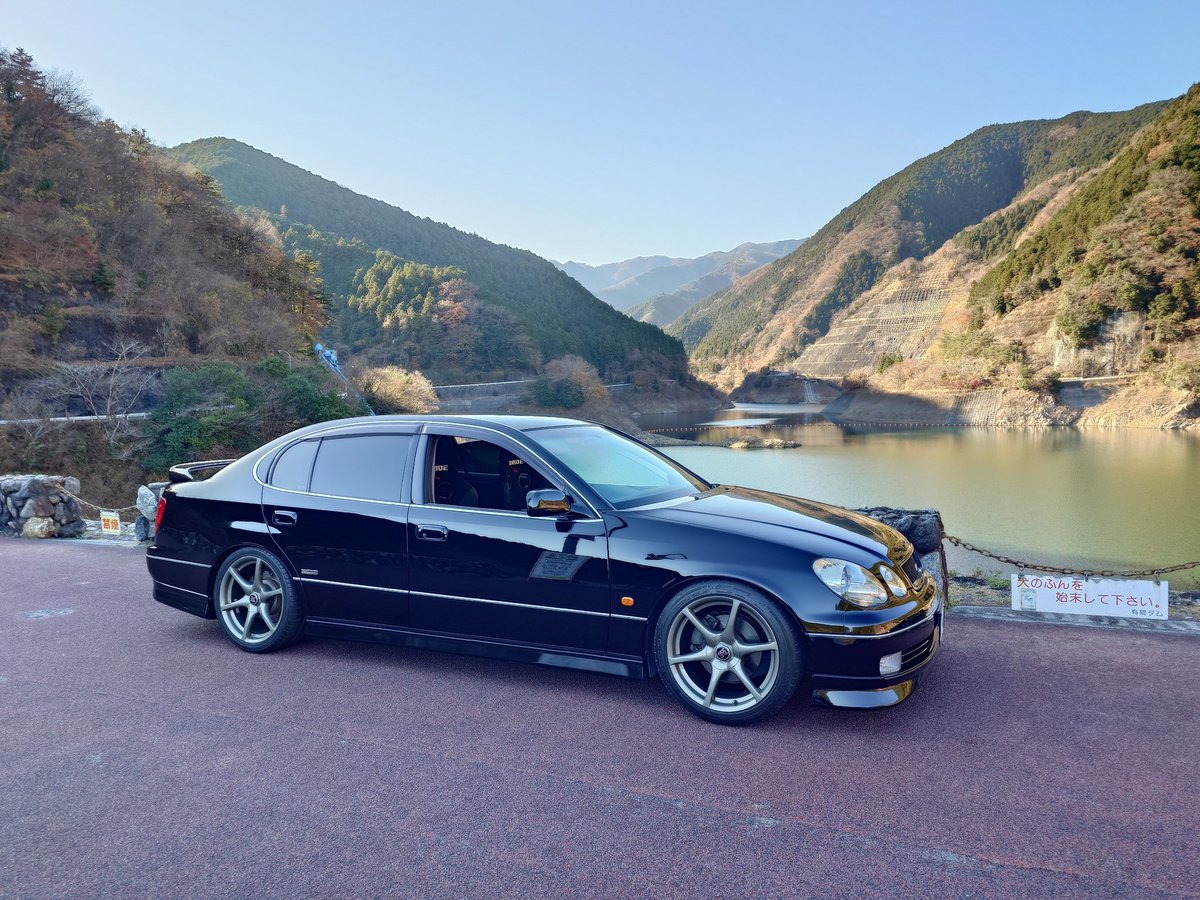 有間ダム、着😊👍✨

車で来るの初めてー！