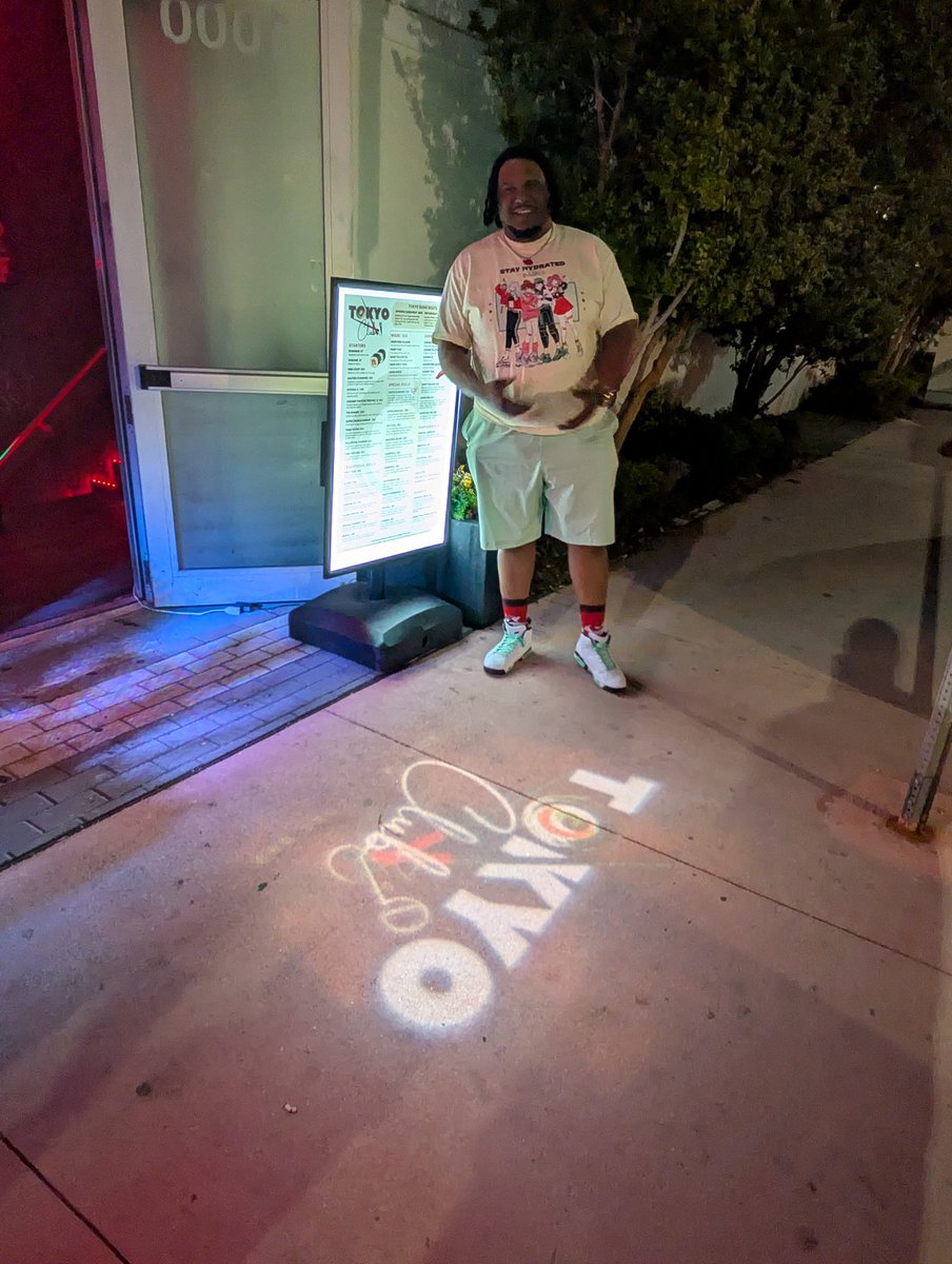 truetest19's tweet photo. Miami we lit! https://t.co/HPoGvKiUSz
