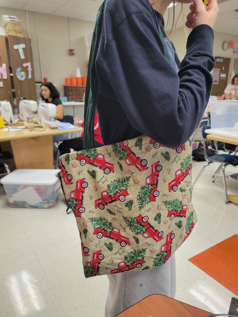 Look how cute these bags are ~ one is festive, and one has two patterns!! #FaahionClass #CreativeStudents #AHSisFamily