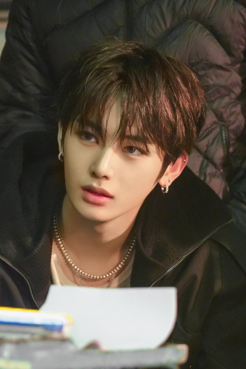 aura ♡ 안신 tweet media