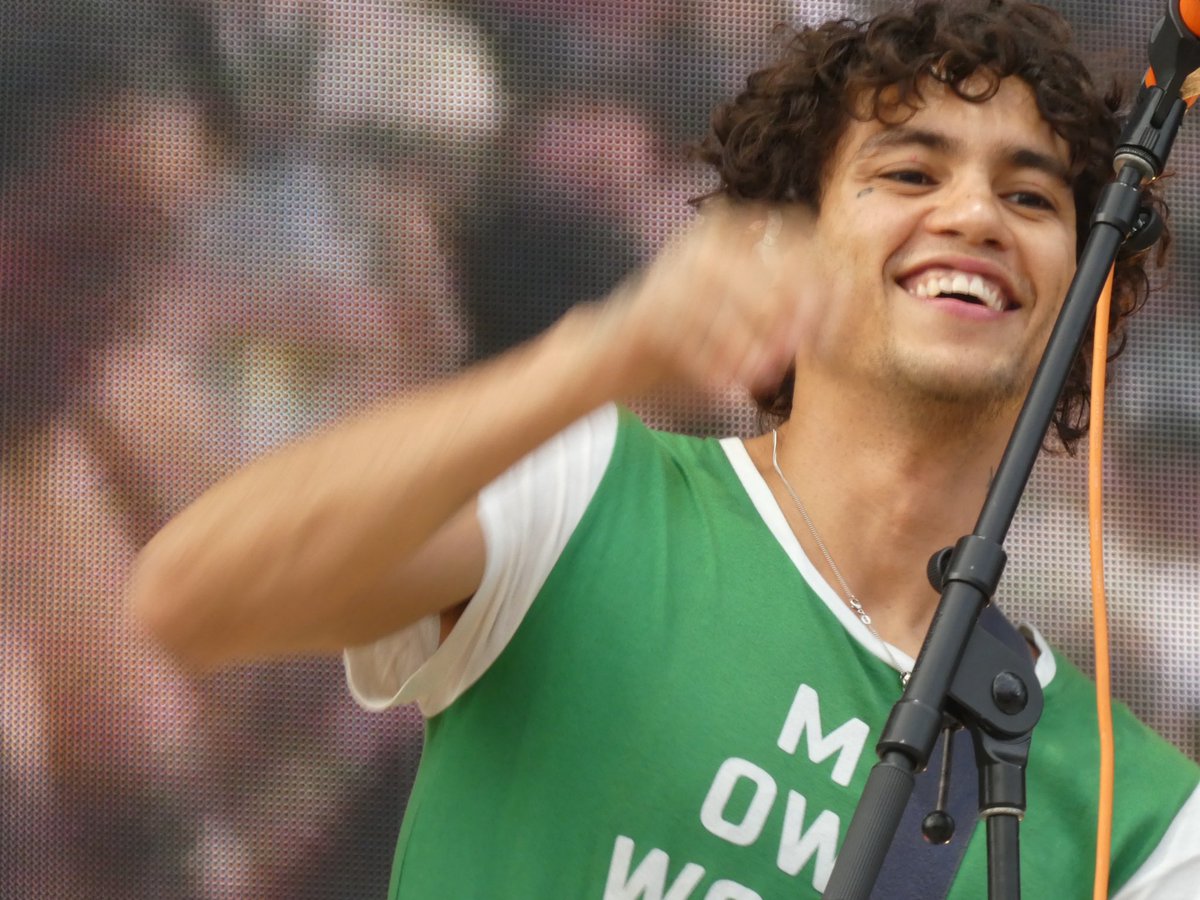 fikeupdates's tweet photo. Dominic Fike performing at Spilt Milk Festival yesterday in Ballarat, Australia! https://t.co/jqbh1OC7Pe