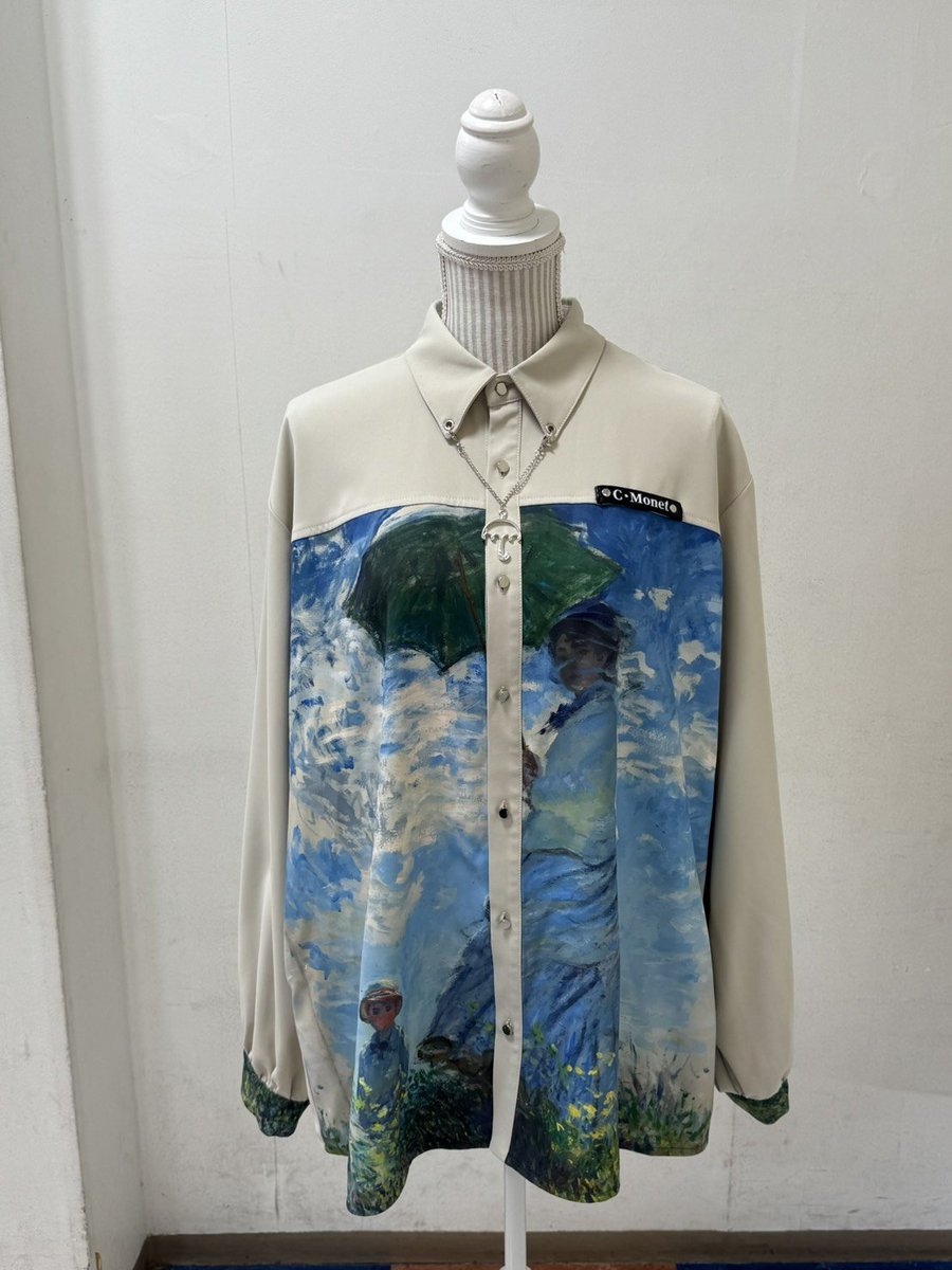 Favorite_ikbkr's tweet photo. \推しアイテム/

☂️キャンバスシャツ -クロード・モネ-🪷
100986　ivory（日傘をさす女）
¥17,600(税込)⚠️生産未確定予約

大人気キャンバスシャツから新作発表！

【クロード・モネ】の作品が色鮮やかに描かれたユニセックス商品となっております！

スタッフ身長159cm
#Favoriteスタッフコーデ https://t.co/GLjF5gC2dI