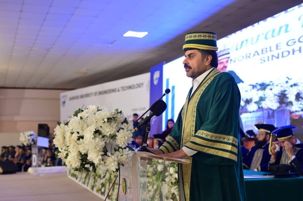 SyedKumailHShah's tweet photo. Happy to see Sindh’s academic landscape shine today. At DUET’s 13th Convocation, CM Sindh Syed @MuradAliShahPPP and Provincial Minister @SyedNasirHShah highlighted the value of education and innovation. An honorary PhD was conferred on Syed Nasir Hussain Shah, a well-deserved recognition.

#SKHS #DUET #Convocation13