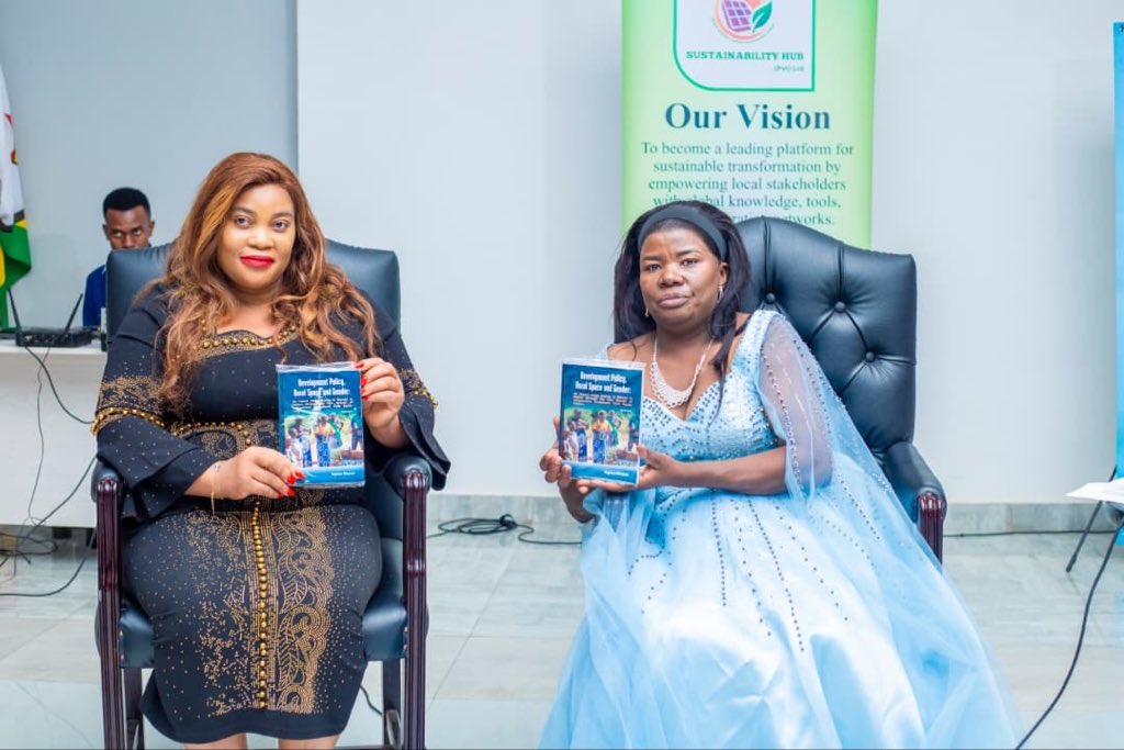 muronda_t's tweet photo. Honoured to be Guest of Honour at the book launch of “Development Policy, Rural Space, and Gender” by Dr Tapiwa Musasa. A powerful contribution that centres rural women in Zimbabwe’s development journey.
#BookLaunch #GenderEquality #WomenInLeadership #RuralDevelopment #Zimbabwe https://t.co/phlQ75TWV6