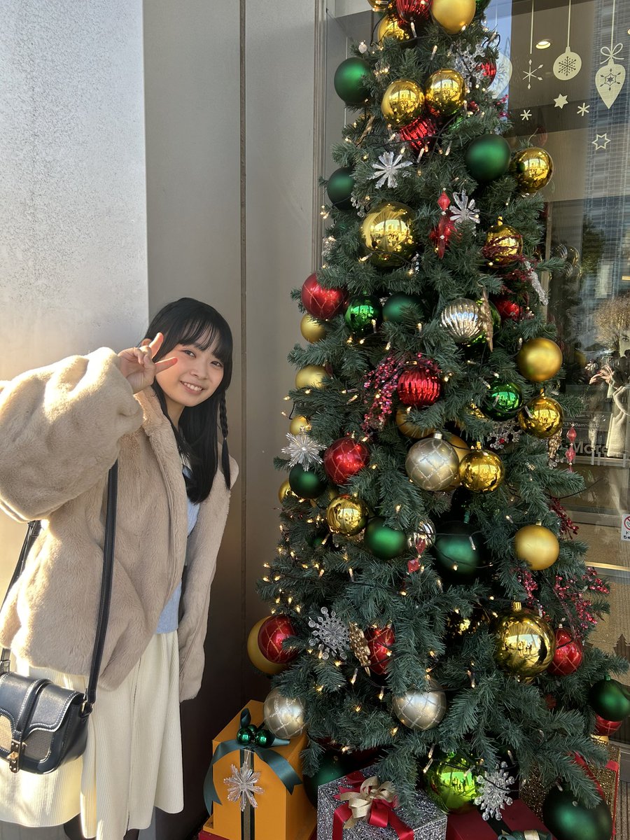 Kanan0831t's tweet photo. #藤川ミュージカルスタジオ の #クリスマスコンサート に行ってきました！知ってる曲ばかりで楽しかったです😆一足先にいっぱいクリスマスを感じてちょっとワクワクしています🎄
カラオケ行きたくなっちゃった
#藤川エンターテインメント 
#蘭楠 https://t.co/4k2FKisVZm