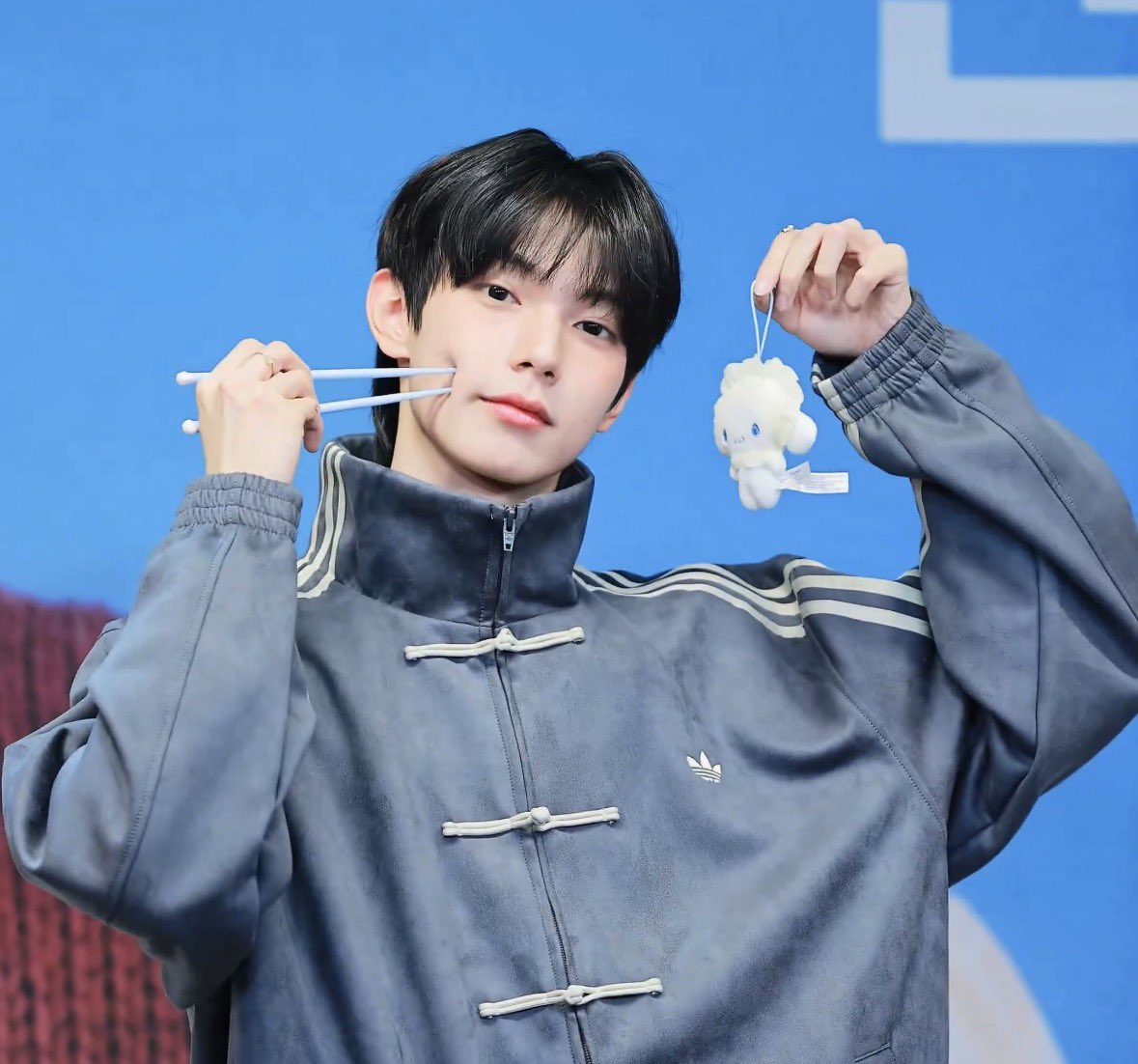 ํ์ ๐ ์์น๋ฒค์์ด์..ํฌํ! tweet media