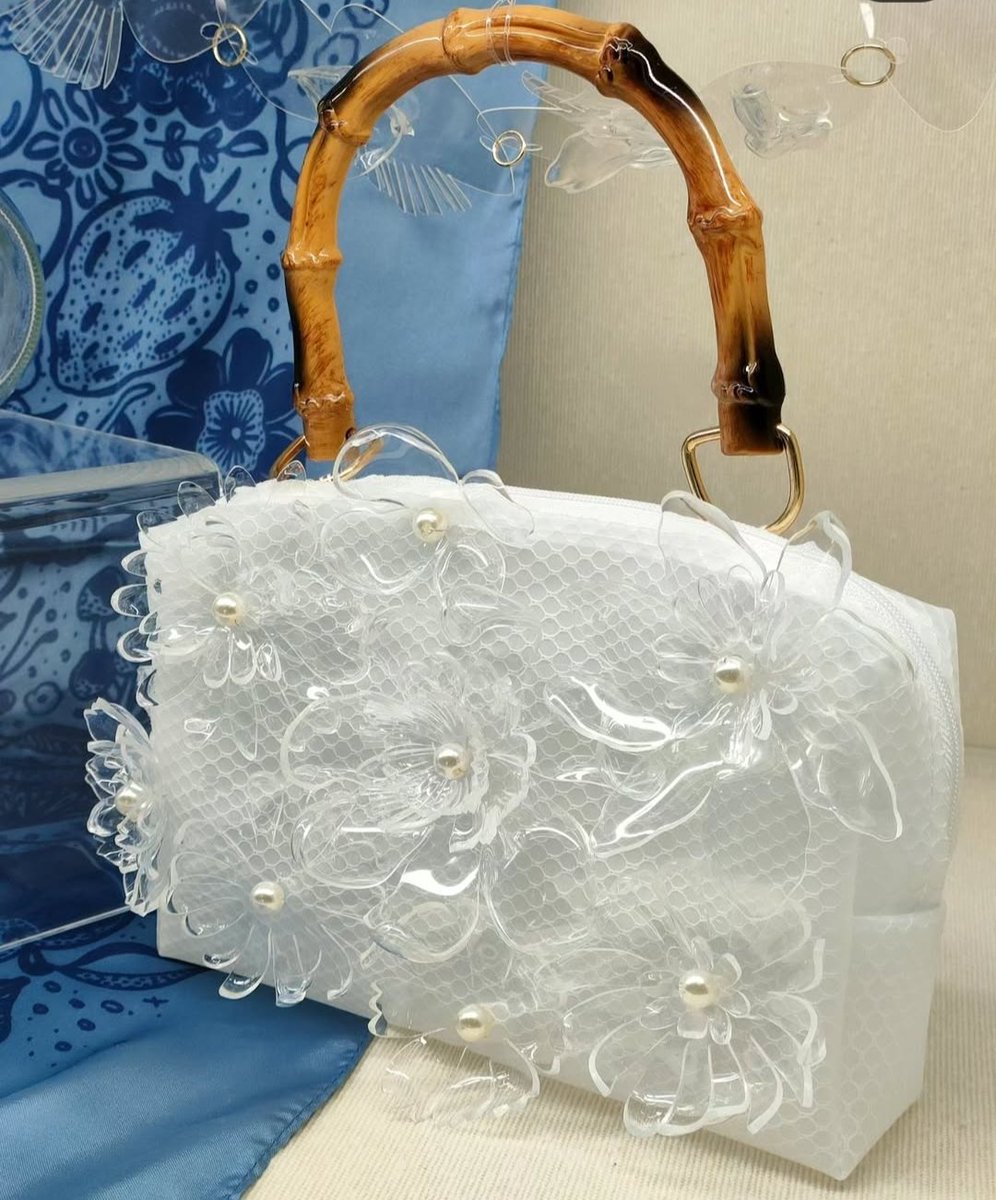 ◁これが、こう▷ Gemini試してみた📷️ さすがに透明なお花は表現できず🫧