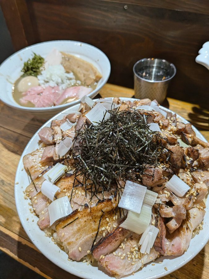 \[V}KWwRXfBAhbgR!!x:ŐV𐏎XV!!