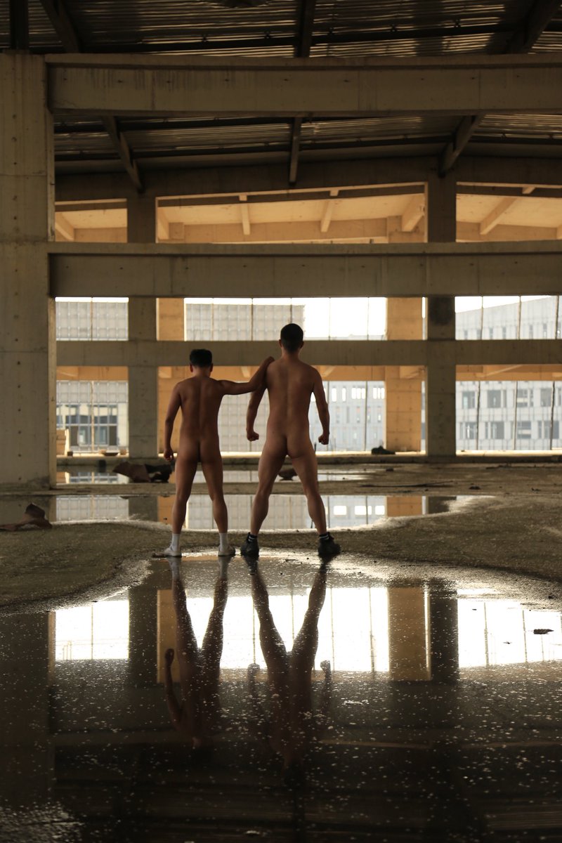 runningcharles's tweet photo. #naturism #art #urbex #snapshot https://t.co/z3LfuJdhIa