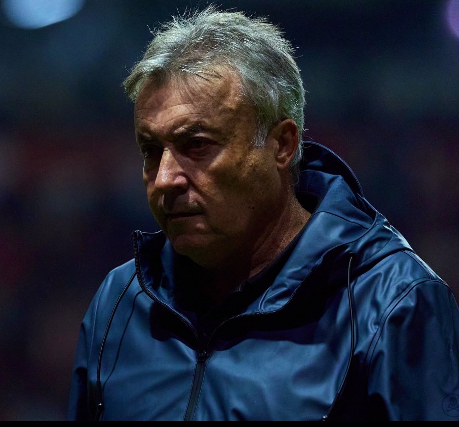 Arreglemos esto de forma civilizada 

Debe continuar #DomenecTorrent como DT de <a href="/Rayados/">Rayados</a> ?

SI - Like 👍 
NO - Retweet 

#Rayados 
#TatoNoriega