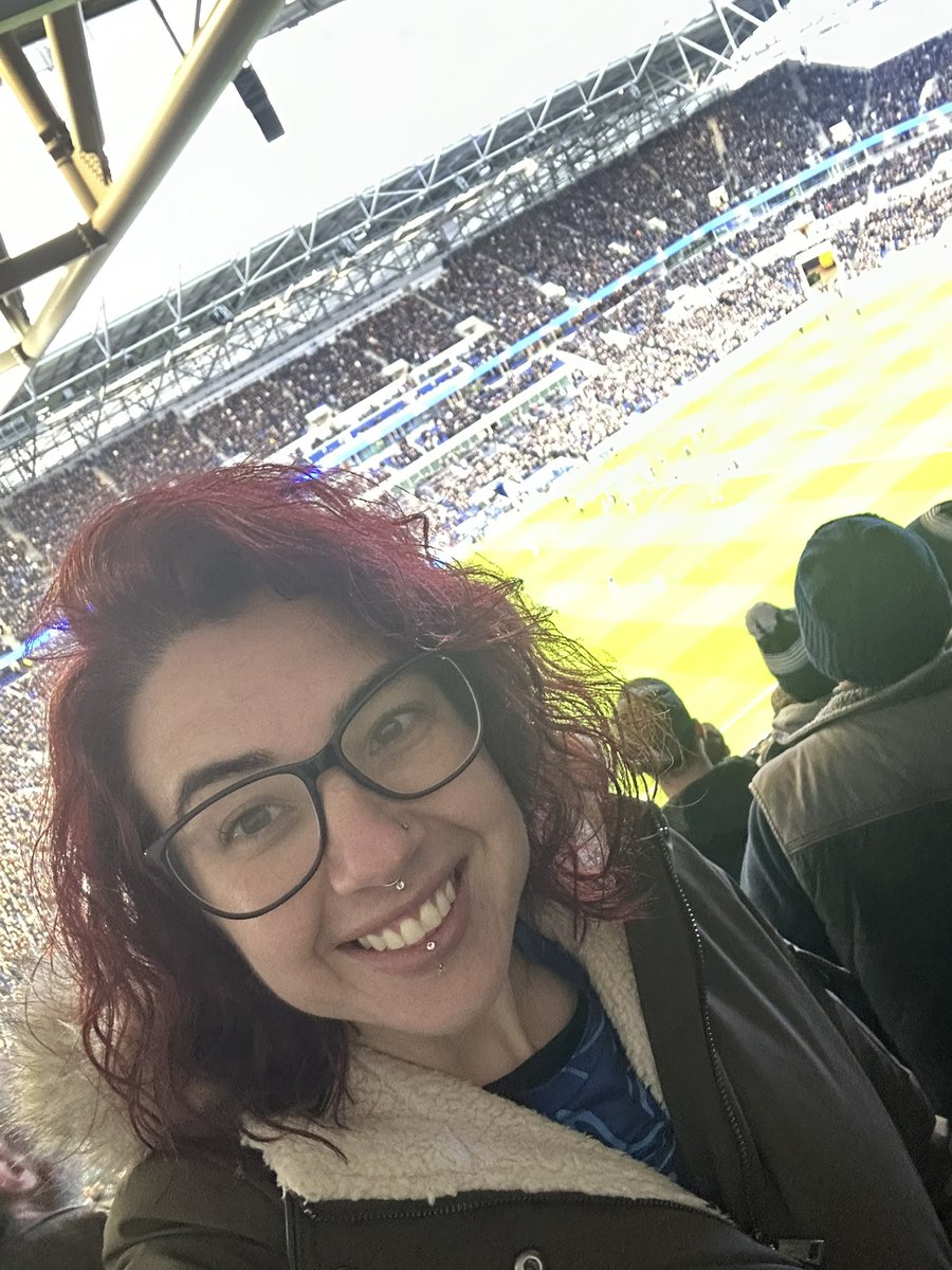 Back watching the blues and even with a 9 hour round trip drive to and from Southampton I still wake up at 5am. After getting to bed at 1am😭