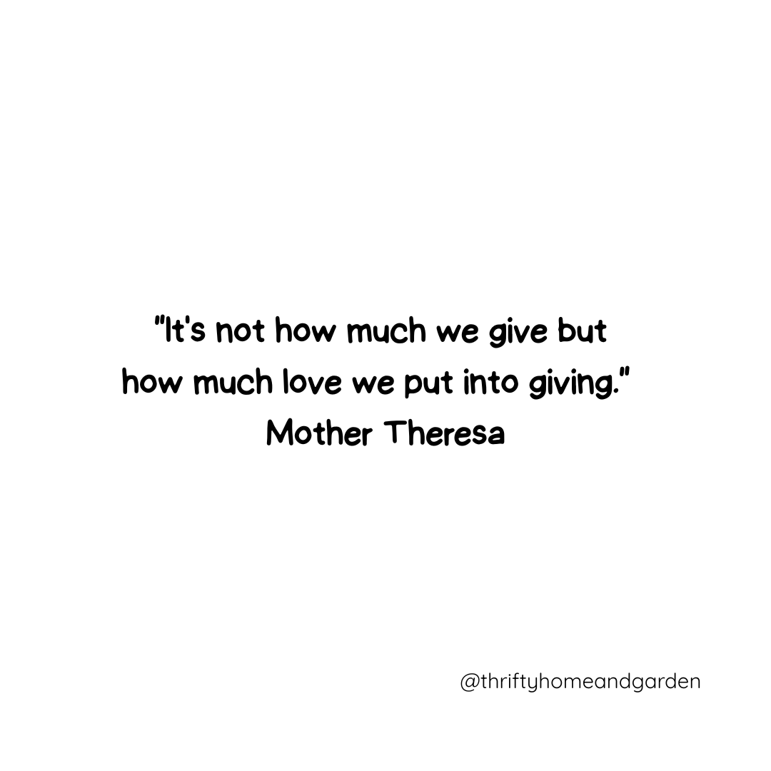 thriftyhomegrdn's tweet image. 💛✨ Giving isn’t measured in size — it’s measured in heart.

#GiveWithLove #KindnessMatters #LoveInAction #InspireDaily #MindfulLiving #HeartCentered #SpreadLove #PositiveVibes #Compassion #DoGoodFeelGood #GentleReminders #DailyInspiration