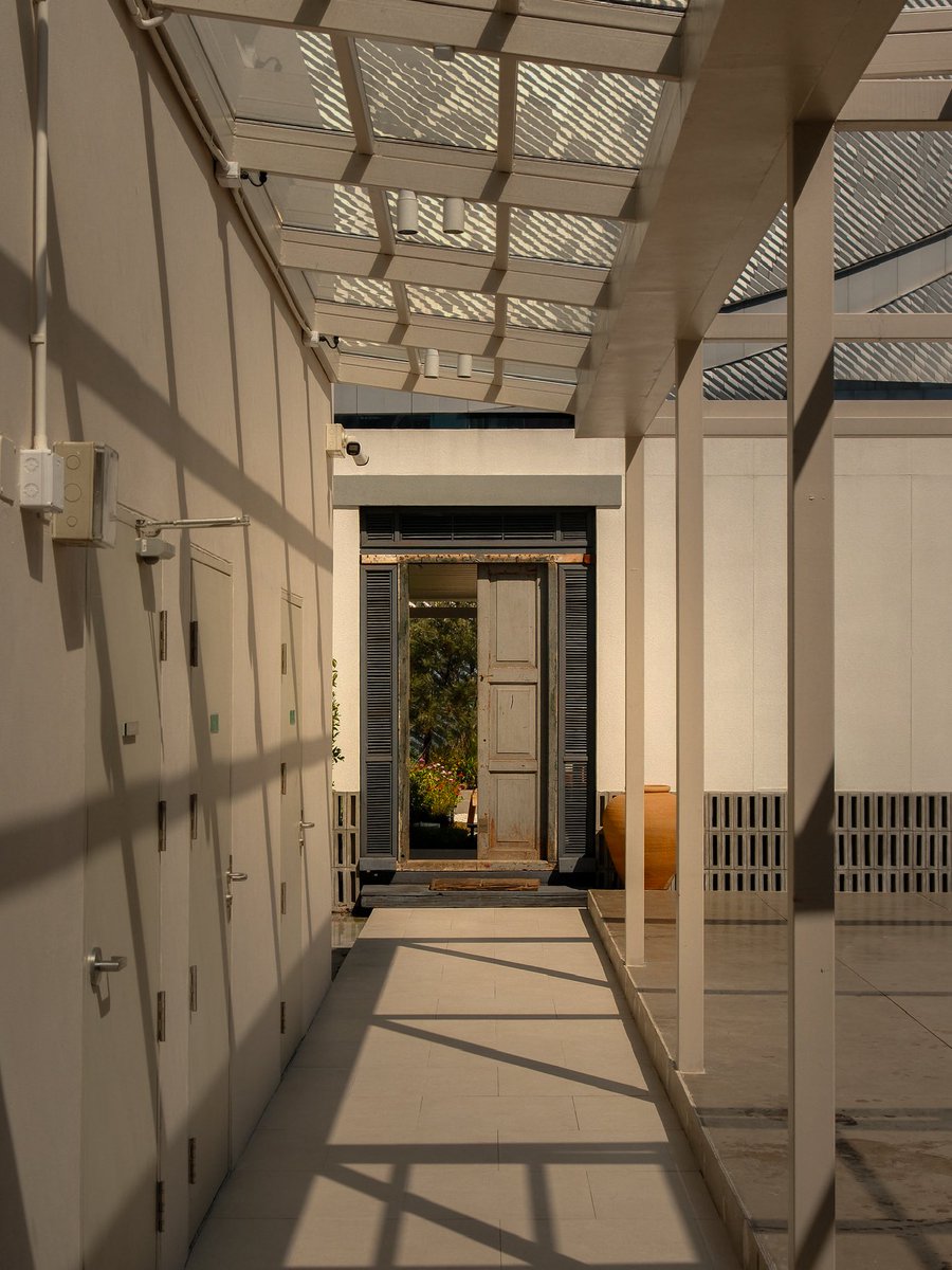 CAFETELLER's tweet image. ไม่คิดว่าขึ้นมาชั้น 7 แล้วจะเจอร้านเทสดีขนาดนี้ สวยมากกกก แสงจึ้ง เฟอร์สวยทุกชิ้น แล้วที่ประทับใจยิ่งกว่าคืออาหารของที่ร้านคืออร่อยเดินคาดมาก 🔥🔥🔥