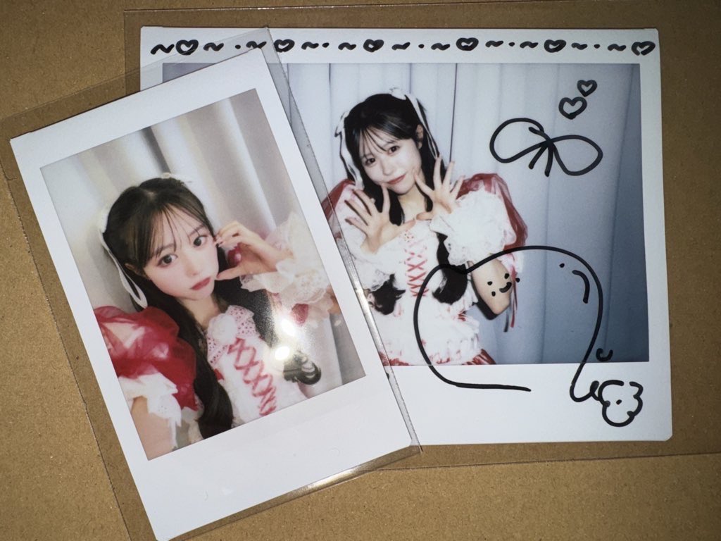 マカロン衣装のオン特届いた〜！ 愛花ちゃんデコのワイドチェキかわい