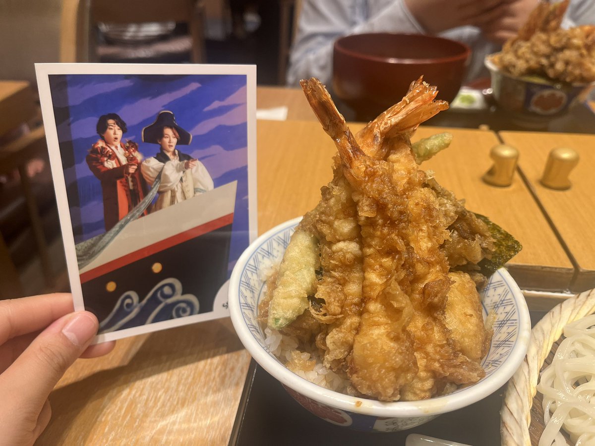 s_snowdate's tweet photo. これは美味しいものを見つけたゆり組 https://t.co/ATfAJKYI5x