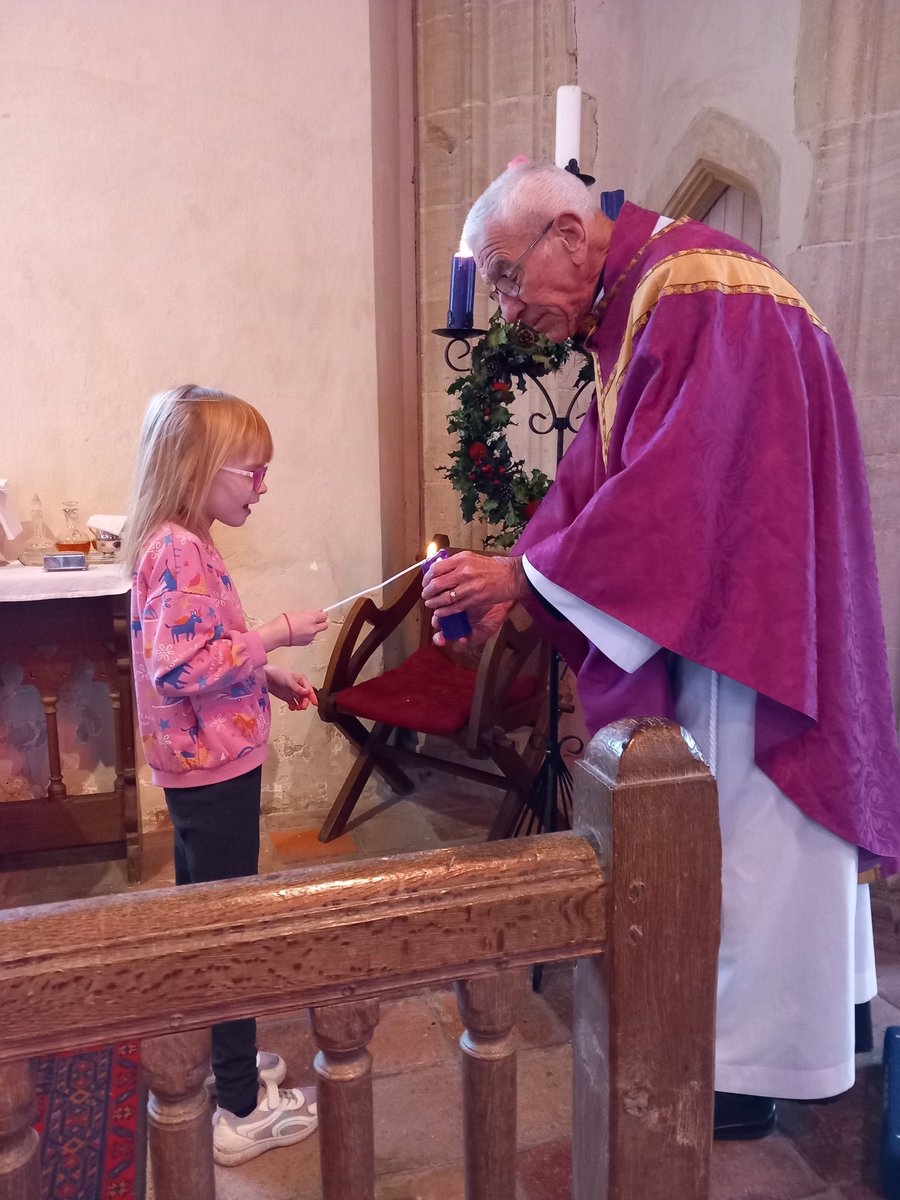 ssmwalsingham's tweet image. St Peter's Great Walsingham Sunday school lighting of the 2nd Advent candle and Joseph and the donkey preparing to make their way to Bethlehem. ##simplyadvent #nunsoftwitter #choice4god #simplylife