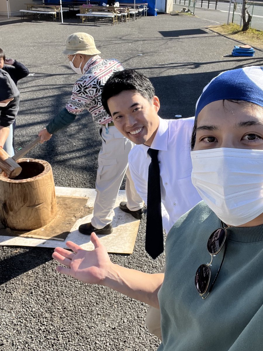 Gosuke_S's tweet image. 今日は地元で餅つき！！
市長もお見えになりました😊