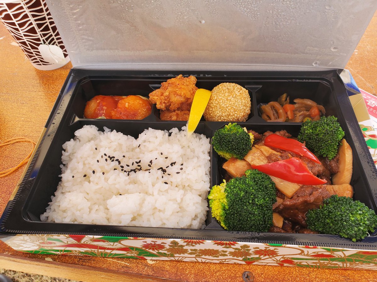 w_riezou's tweet image. #つくばチャレンジ 2025
今年も司会進行&amp;amp;スタート地点のMCを担当させていただきました🎤

99チームの参加登録から、
本走行には80台が出走エントリーと
歴代最多のロボット数🤖

皆さまスタート地点ではポジティブな心意気を見せてくださり、本当にありがとうございました！
#つくチャレ