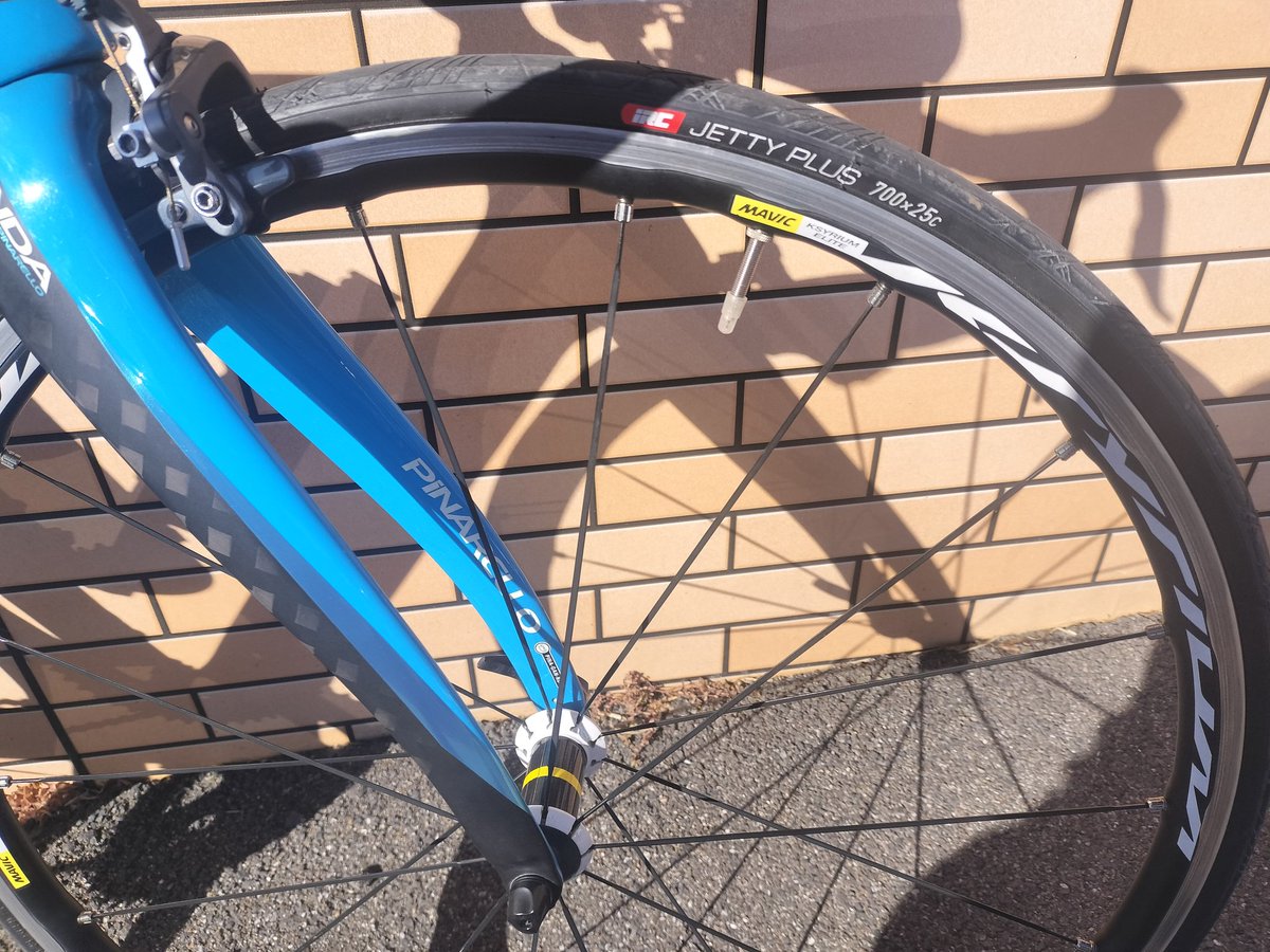 タイヤをIRCのJETTY  PLUSに変えてみたので100kmほどテストライドして来ました🚴
いや〜この値段でこのクオリティは本当に素晴らしいの一言です👍✨
久しぶりに走りながら顔がニヤけちゃいましたよ😁❤️