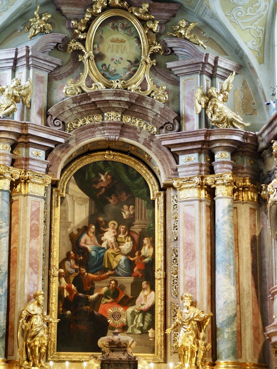📍聖アンナ教会 聖母マリアの母、アンナの名を冠している 15世紀には