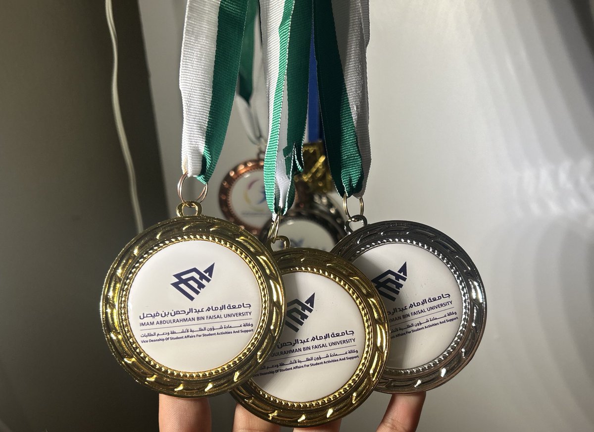 rei1w's tweet photo. 2025 edition 🥇🥇🥈 https://t.co/RN7KsHv4F7