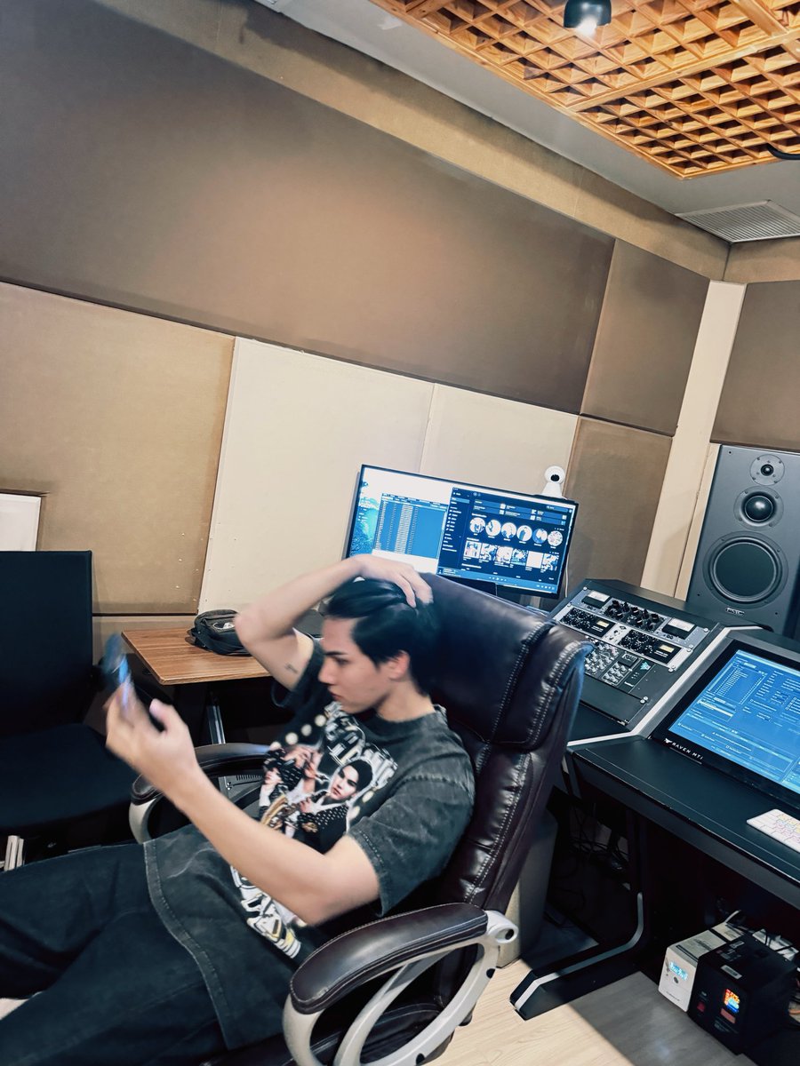 ถึงกับเสียงแหบเลยฮะ🥲 
//รอพบกับความตั้งใจของผ๋มได้เลยคิคิ📢

#fortasticfieldfest