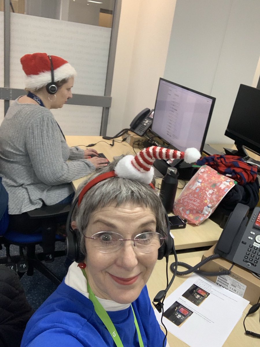 Taking calls on behalf of  ⁦<a href="/mndassoc/">MND Association</a>⁩ ⁦<a href="/TheTelegraph__/">The Telegraph</a>⁩ Christmas charity appeal-waiting for my first caller!