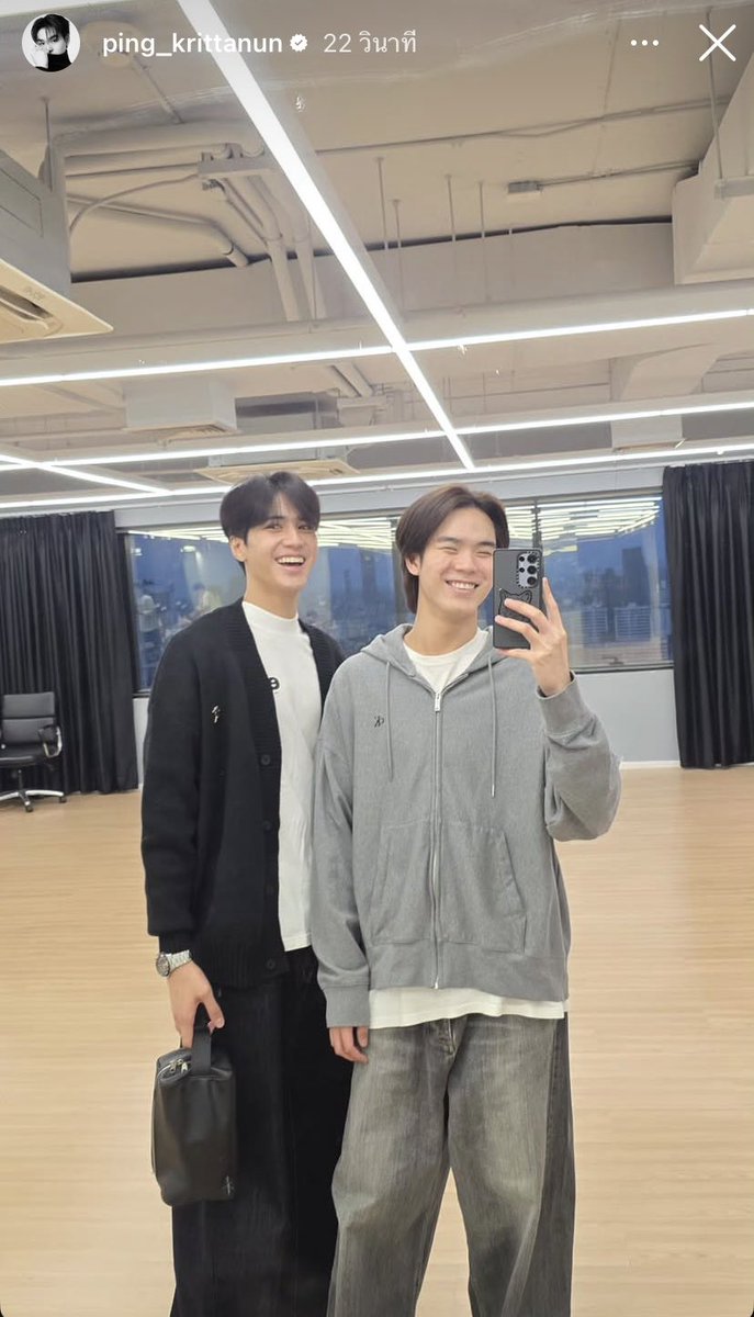 au30626's tweet photo. ทำไมต้องยิ้มขนาดนั้นลูกไหนมีอะไรบอกมาสิ
#PingKrittanun
#Teshow
#PingTeshow https://t.co/5lm4cMfuG4