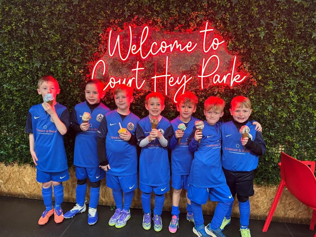 CourtHeyFC's tweet image. ⚽️🍦🎄 Football Ice Cream Xmas - In That Order ❗️